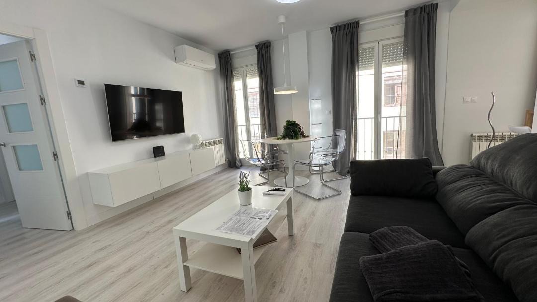 Photo of Livingroom in Central District