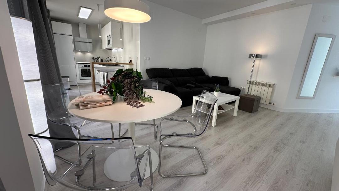 Photo of Livingroom in Central District