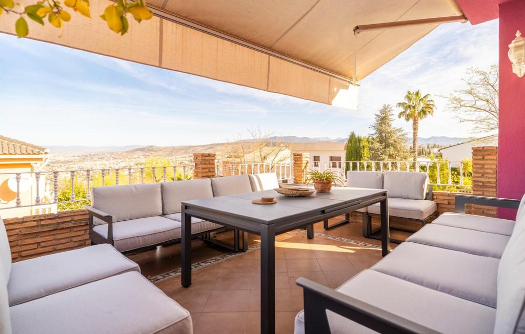 Photo of Patio Balcony in Barrio de la Vega