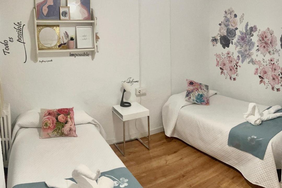 Photo of Bedroom in Figares