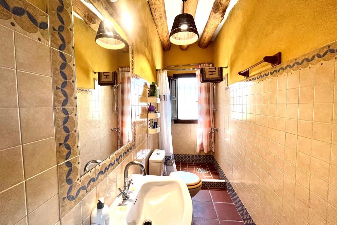 Photo of Bathroom in Orgiva