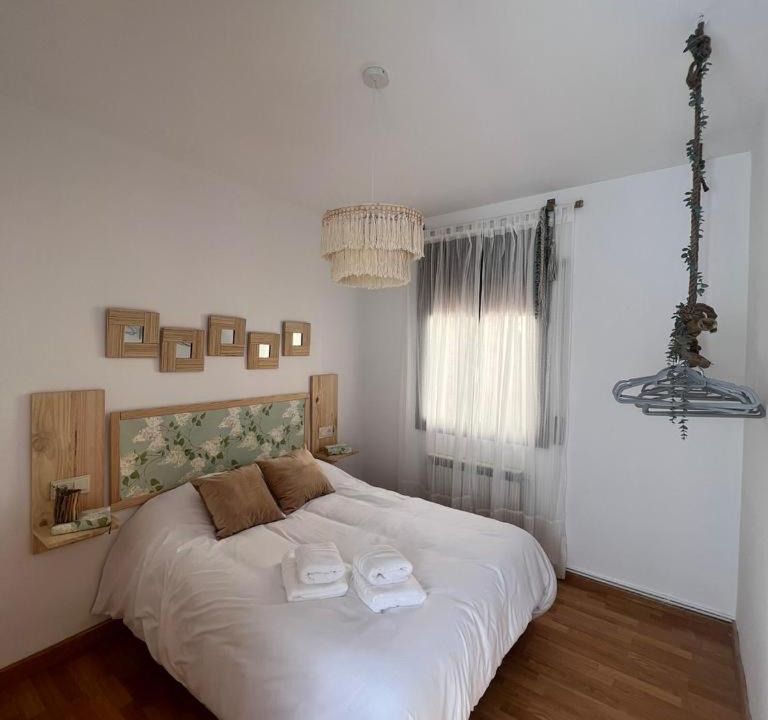 Photo of Bedroom in Lapeza