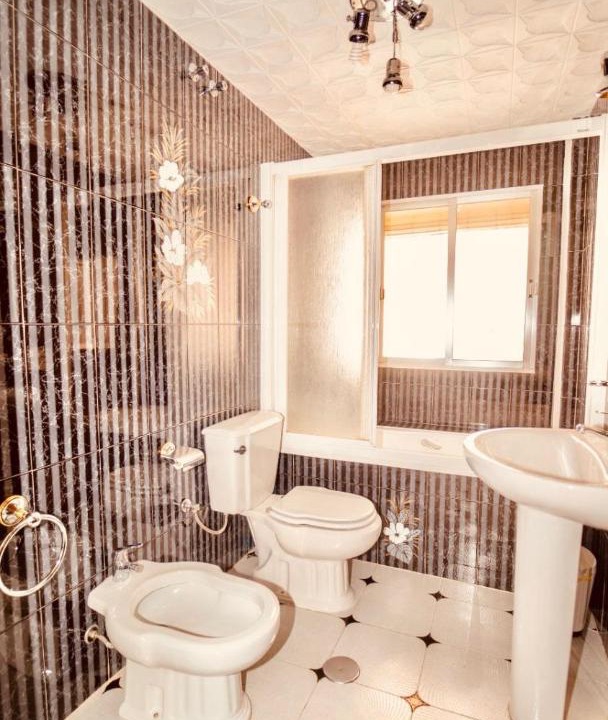 Photo of Bathroom in Zaidin
