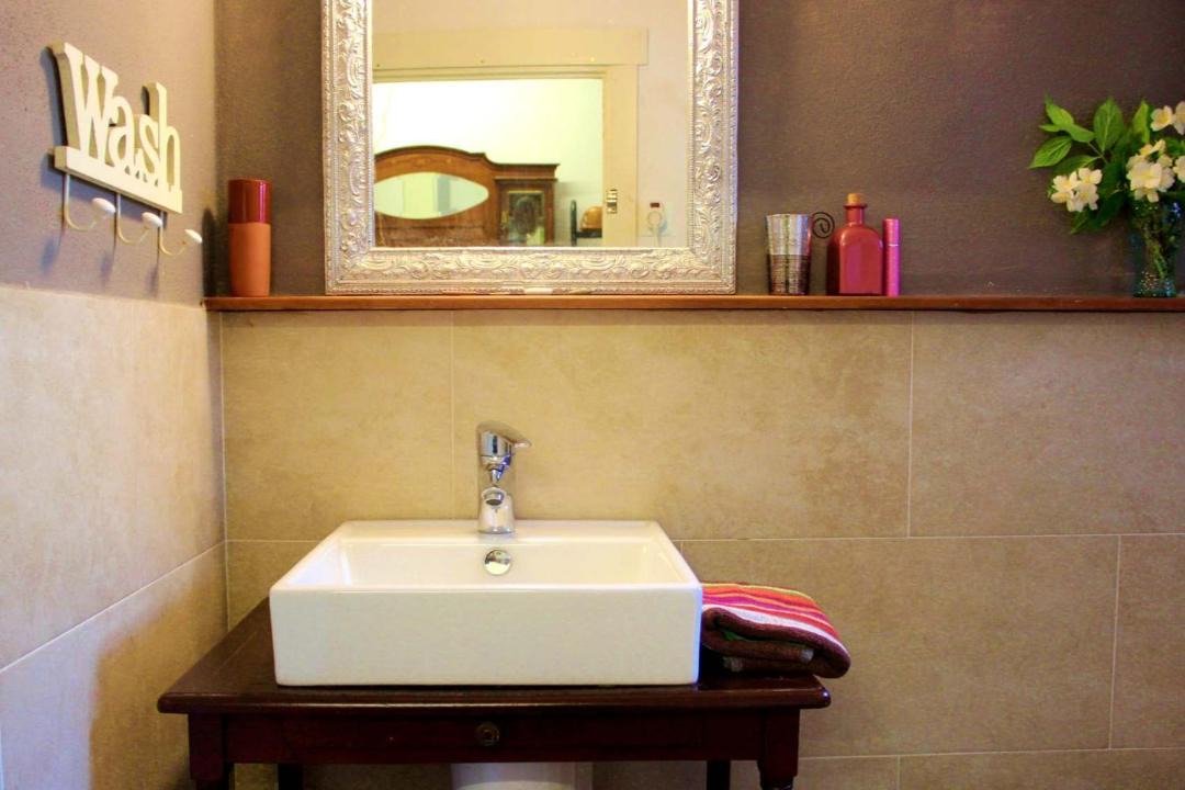 Photo of Bathroom in Albunol