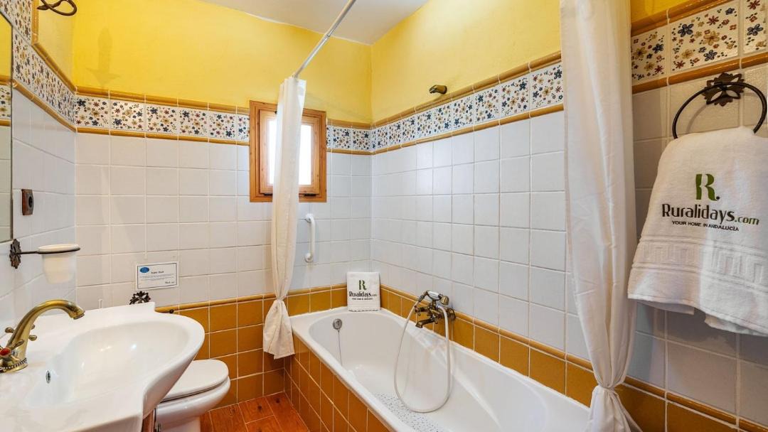 Photo of Bathroom in Niguelas