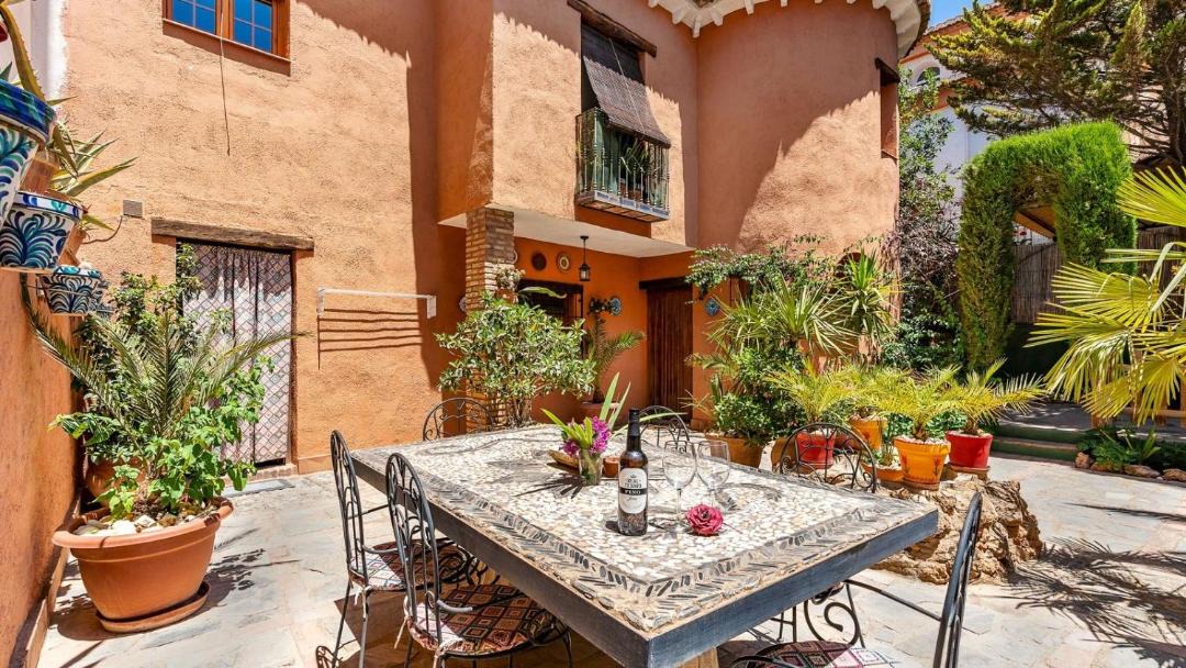 Photo of Patio Balcony in Niguelas