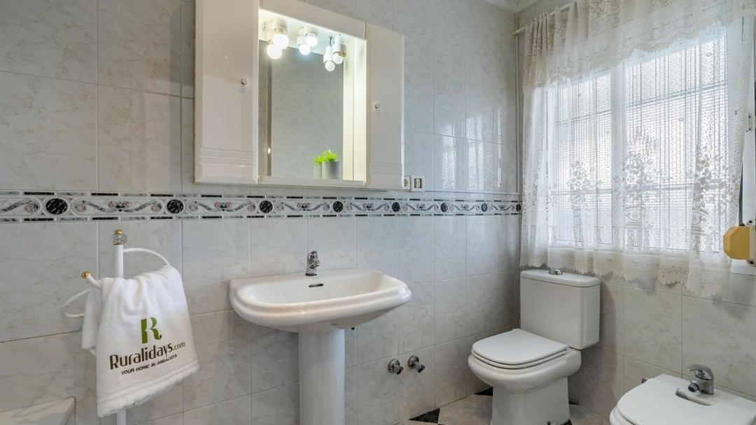 Photo of Bathroom in Atarfe
