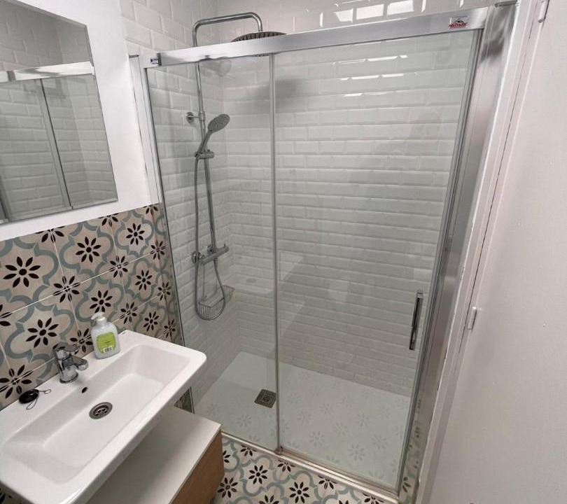 Photo of Bathroom in Genil