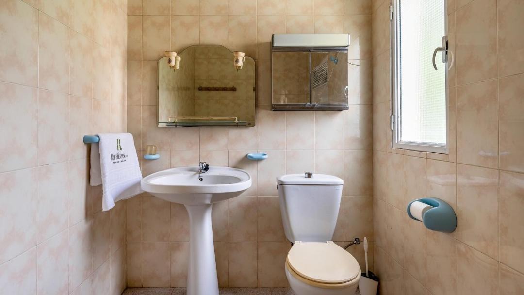Photo of Bathroom in Gojar