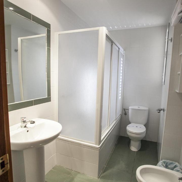 Photo of Bathroom in Baza