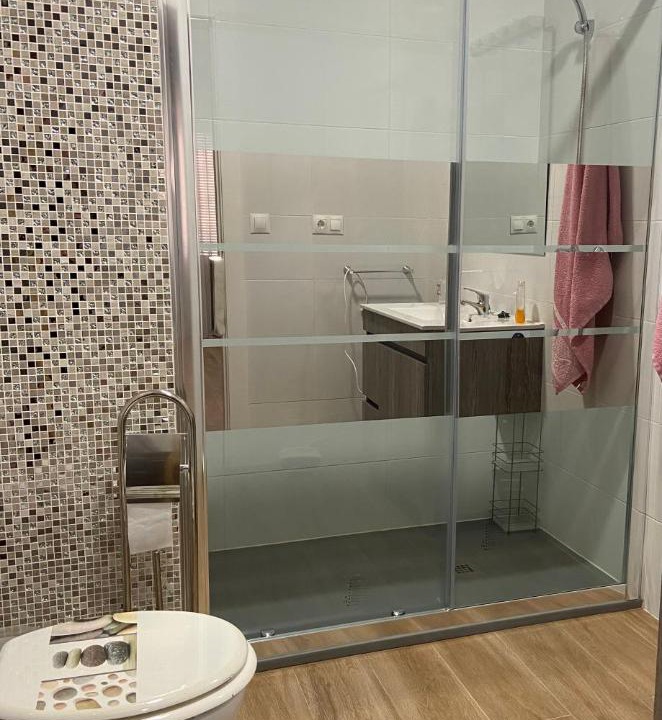 Photo of Bathroom in Salar