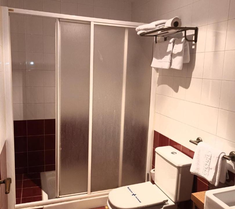 Photo of Bathroom in Atarfe