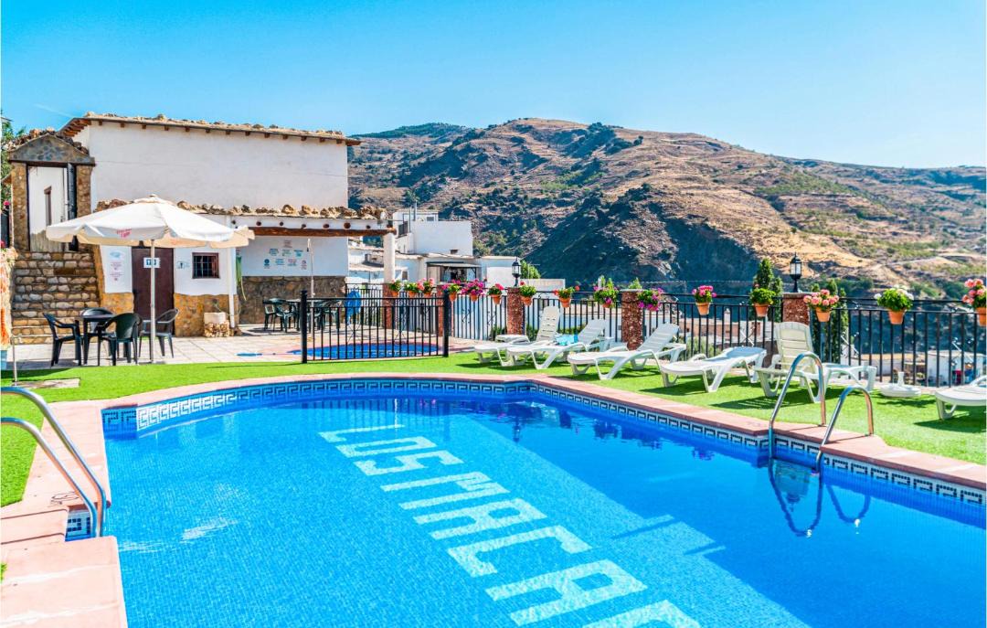 Photo of Outdoor in Mecina Bombaron