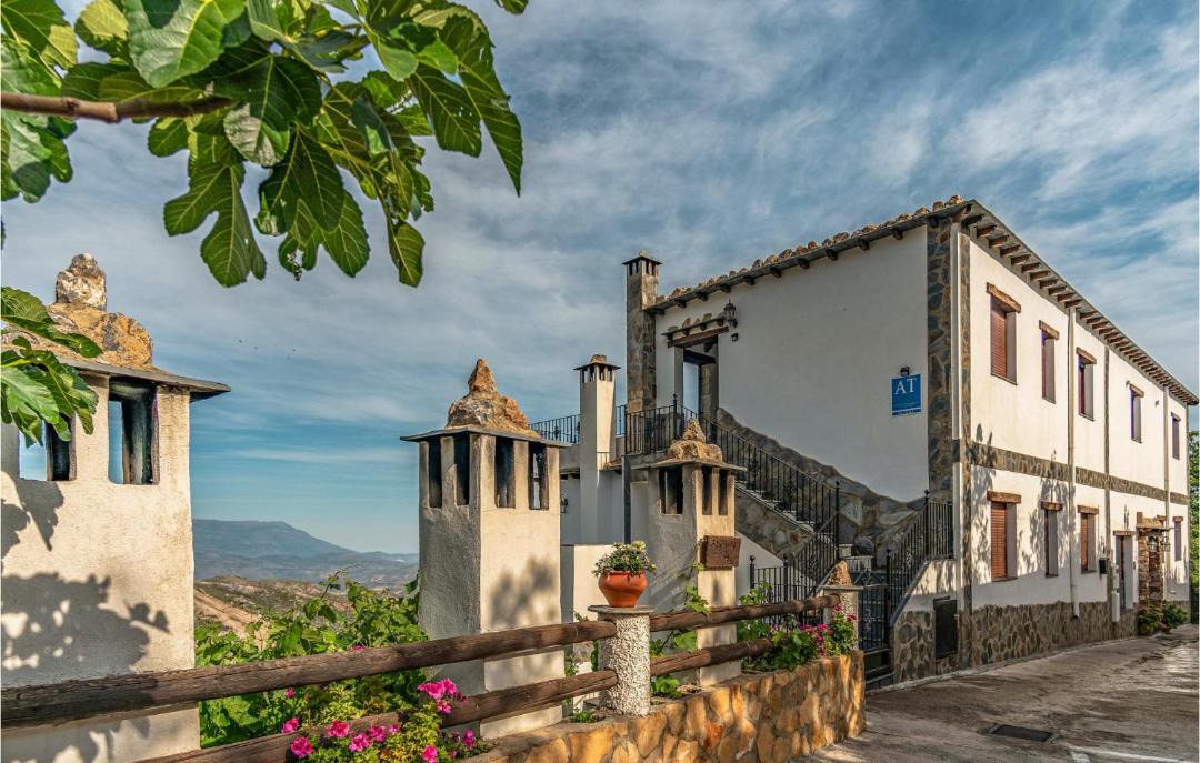 Photo of Buildings in Mecina Bombaron