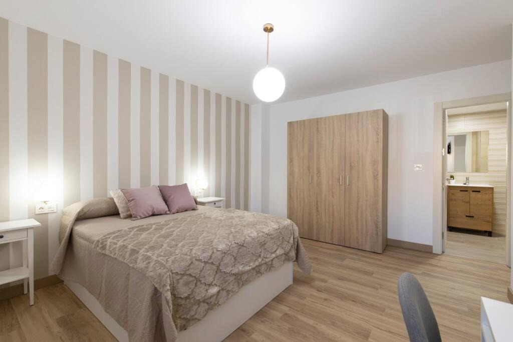 Photo of Bedroom in Figares