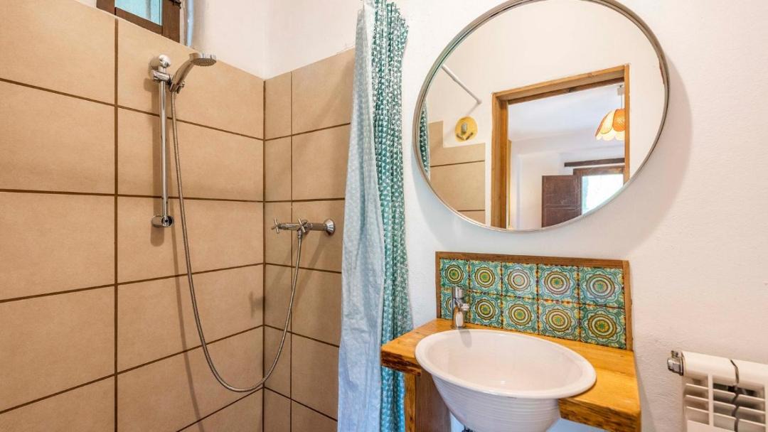 Photo of Bathroom in Guejar Sierra