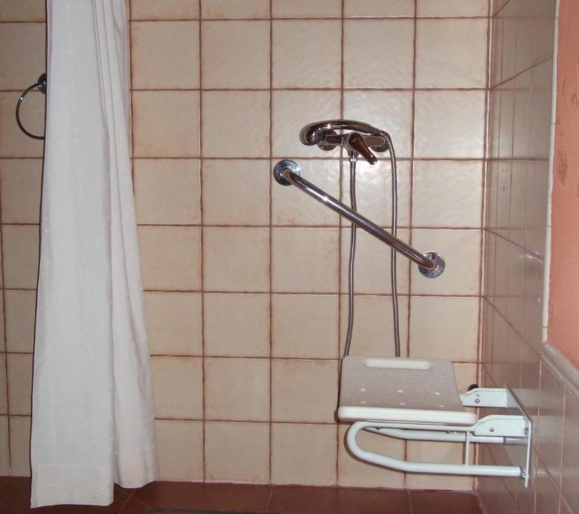 Photo of Bathroom in Algarinejo