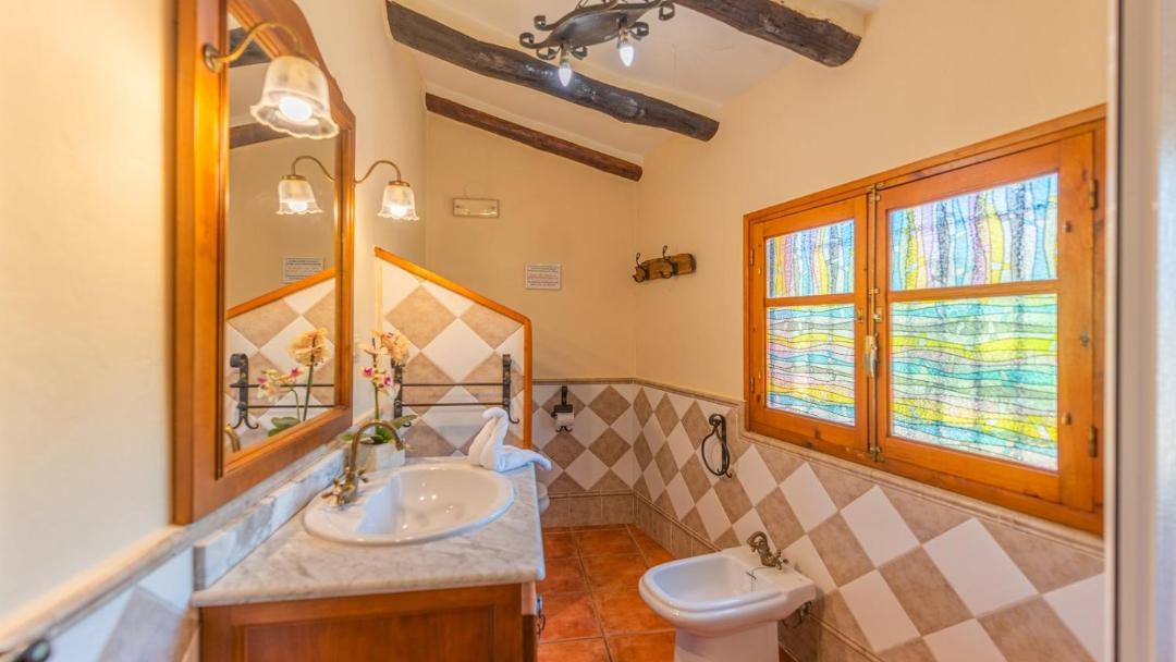 Photo of Bathroom in Orgiva