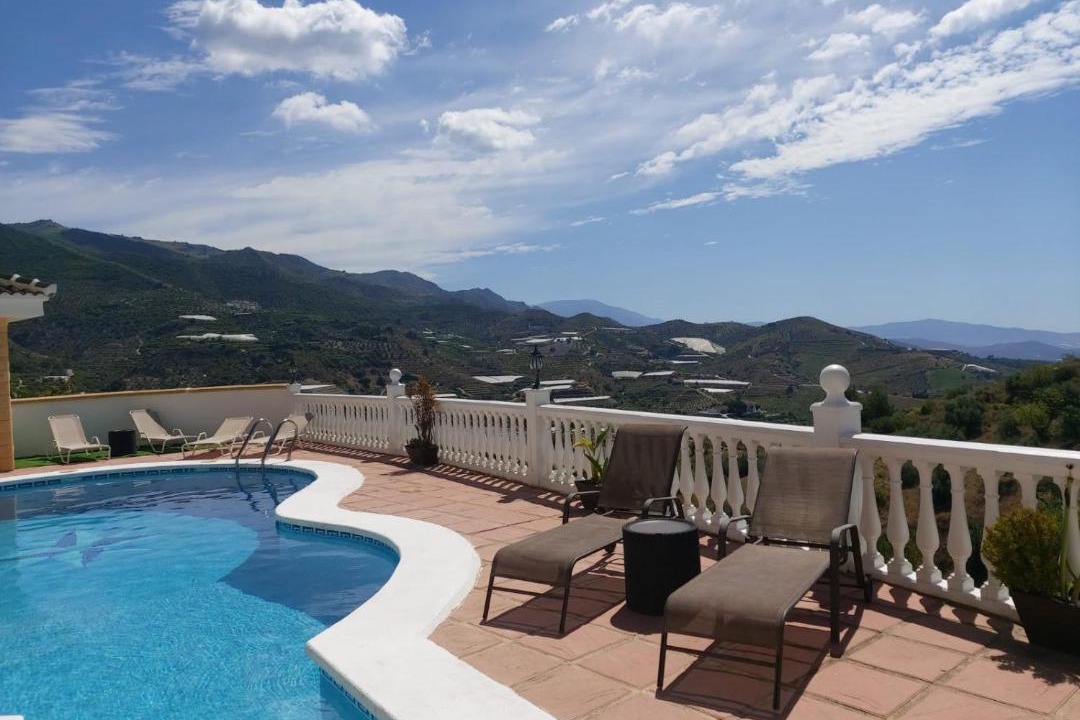 Photo of Patio Balcony in Itrabo
