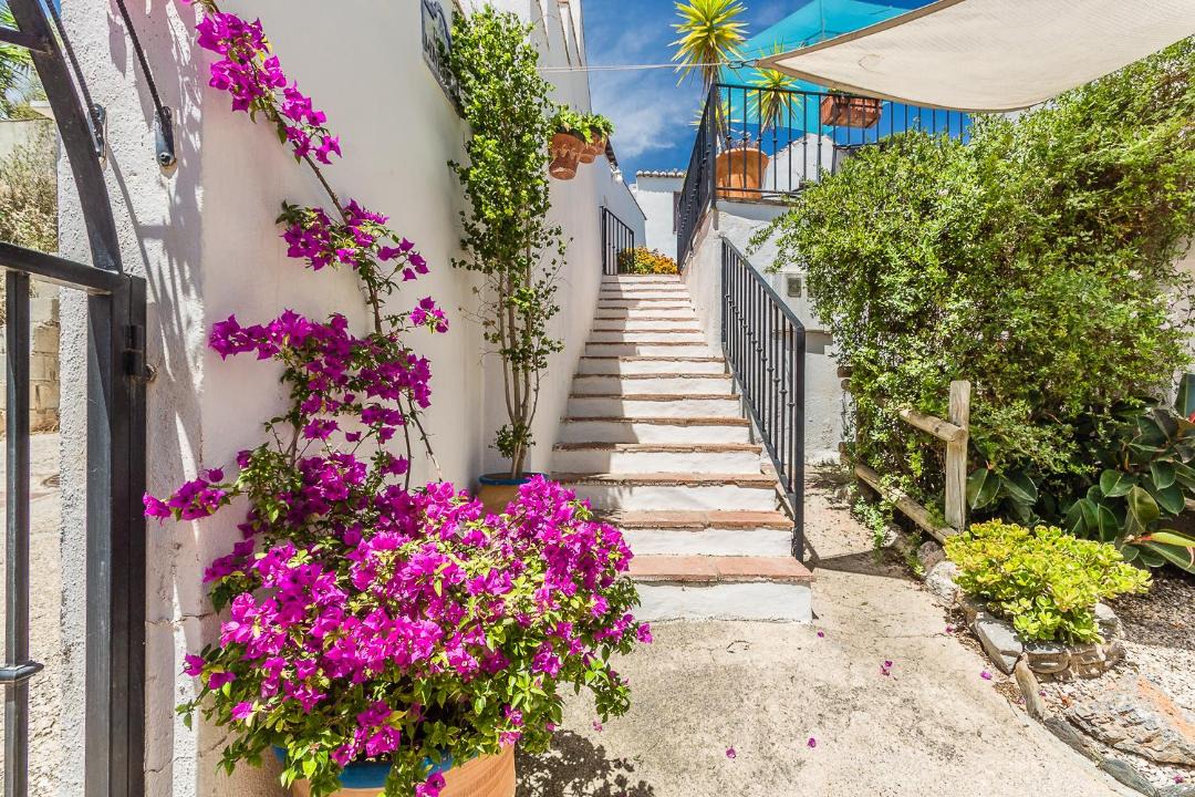 Photo of Patio Balcony in Pinos del Valle