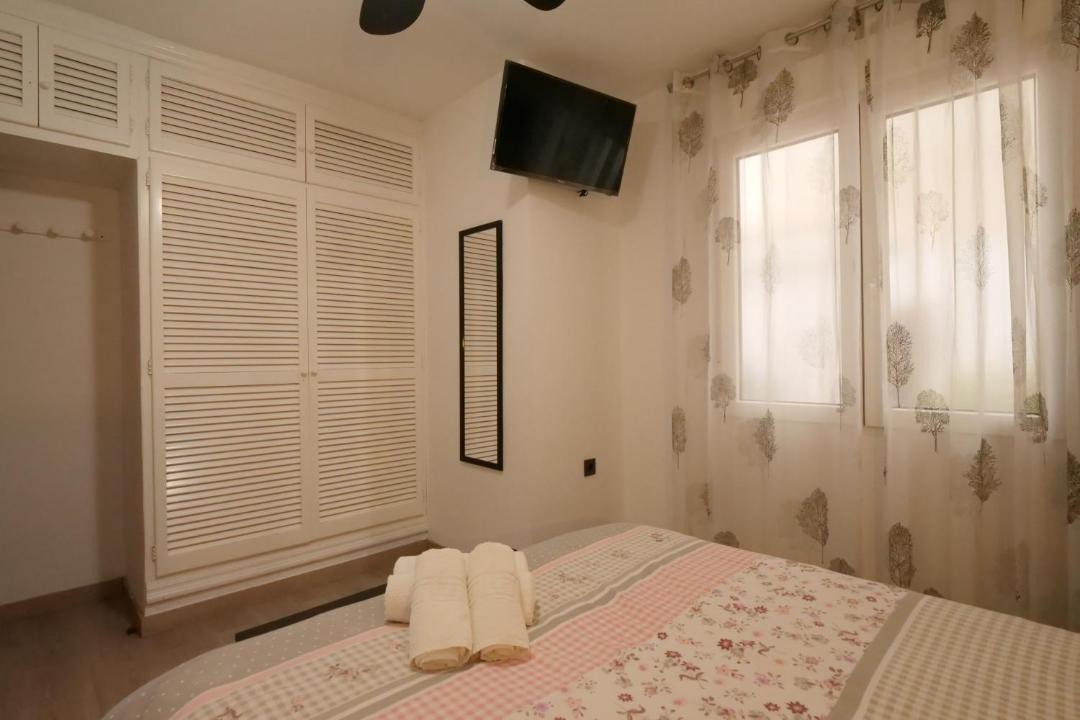 Photo of Bedroom in Figares