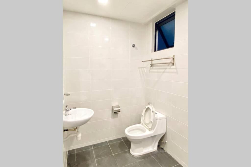Photo of Bathroom in Kampung Bukit Dukong