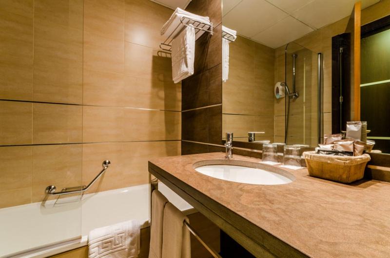 Photo of Bathroom in Peligros
