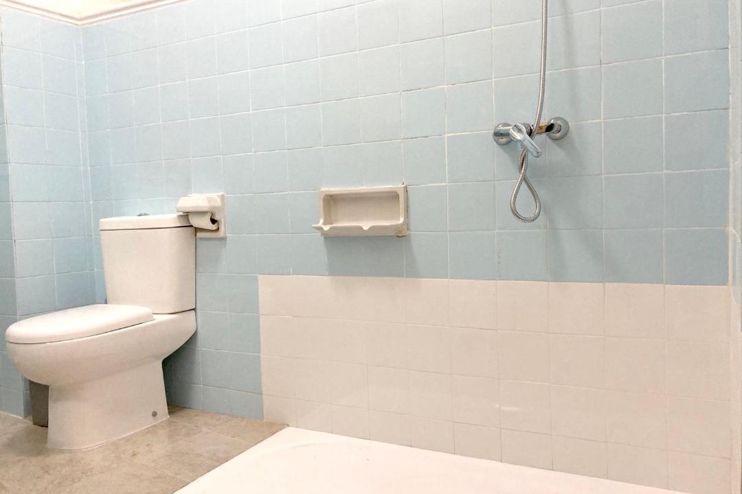Photo of Bathroom in Albunol