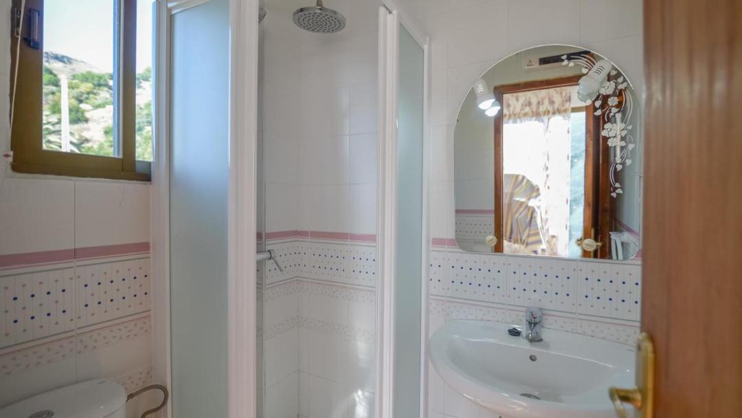 Photo of Bathroom in Guajar Faraguit