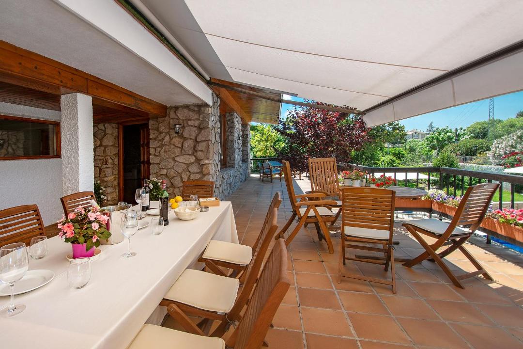 Photo of Patio Balcony in Gojar