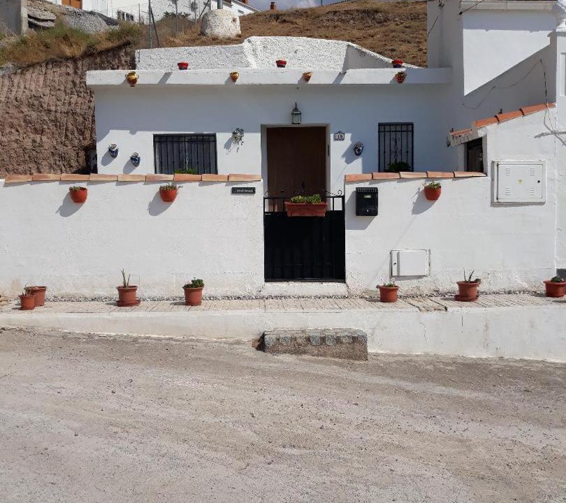 Photo of Buildings in Freila