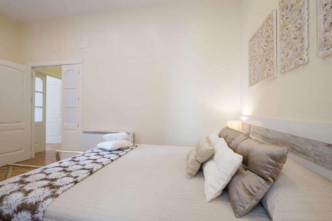 Photo of Bedroom in Central District