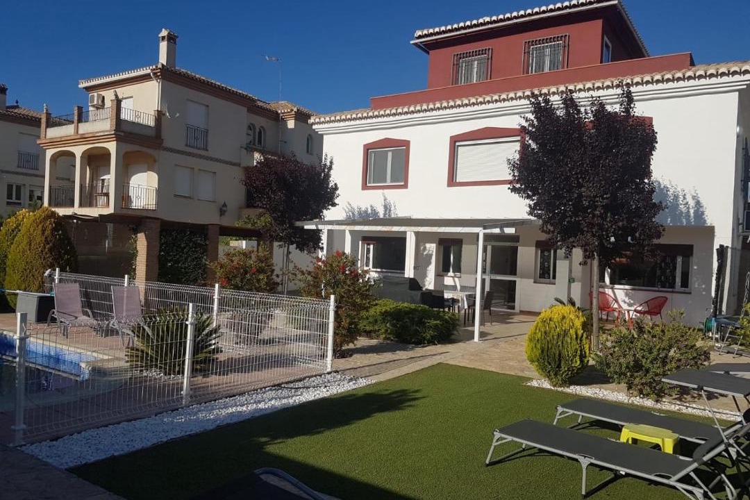 Photo of Buildings in Alhendin
