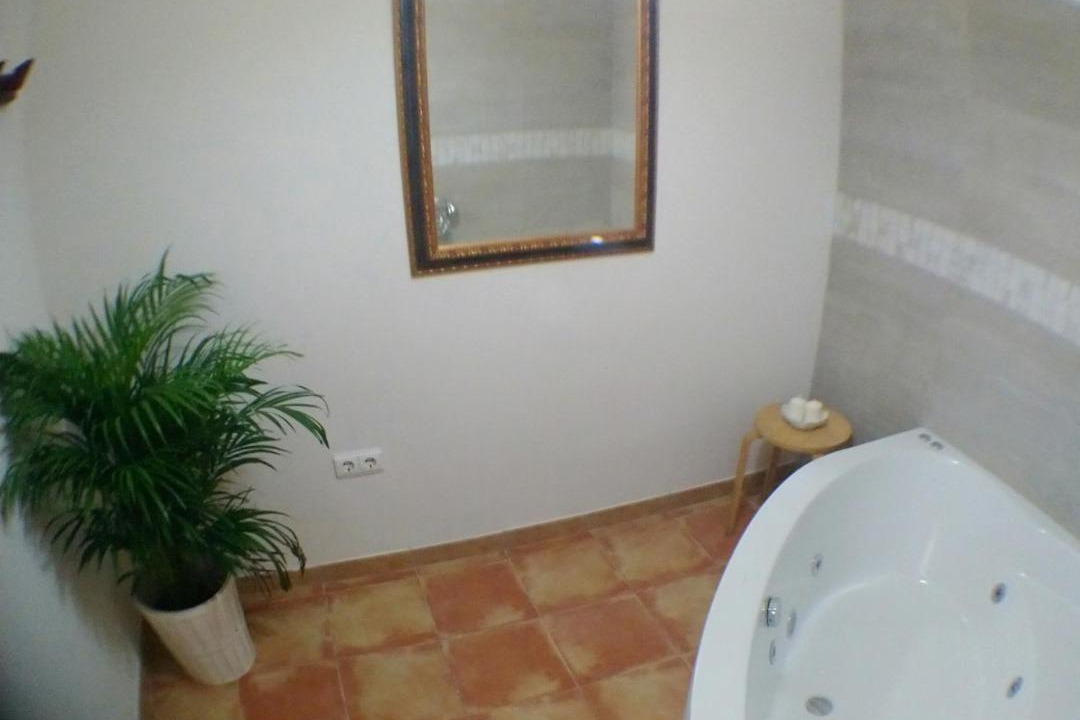 Photo of Bathroom in Central District