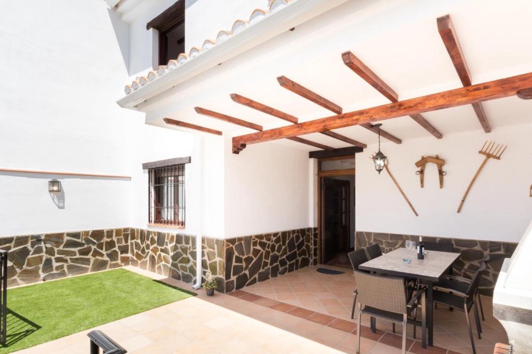 Photo of Patio Balcony in Niguelas