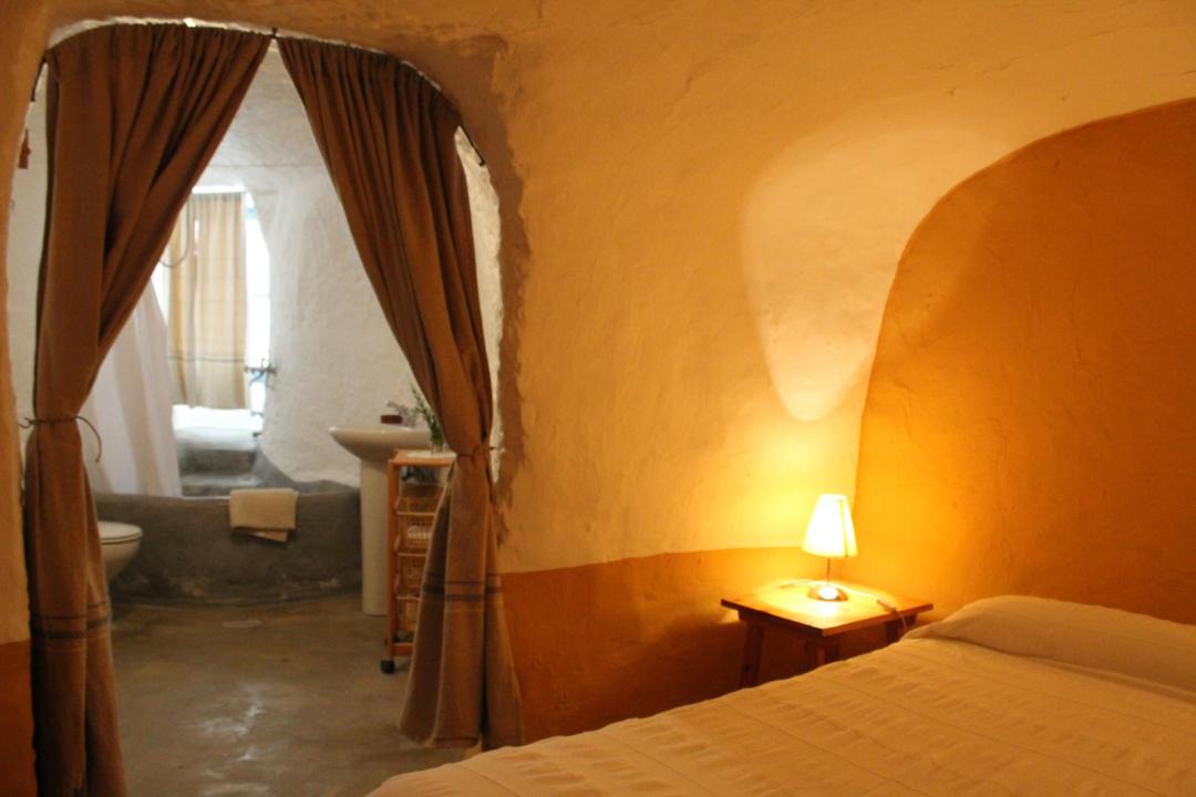 Photo of Bedroom in Baza