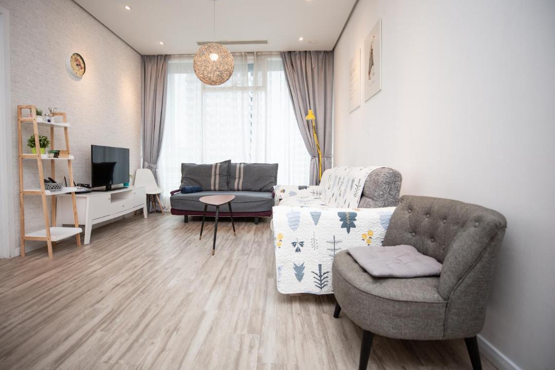 Photo of Livingroom in Golden Triangle
