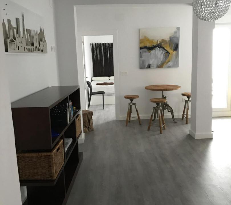 Photo of Livingroom in Central District