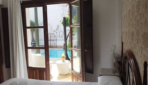 Double Room, 1 Double Bed, Pool View