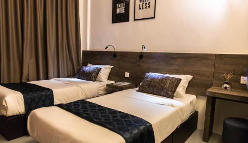 Deluxe Twin Room