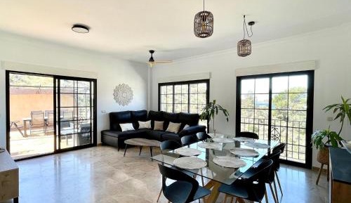 Four-Bedroom Holiday Home