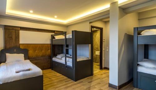 Bed in 6-Bed Mixed Dormitory Room