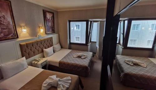 Triple Room