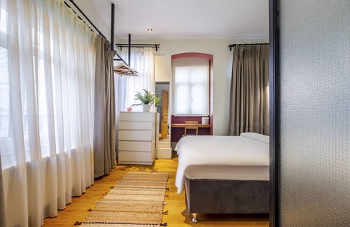 Tophane Apartment | Dreamy and Central Flat in Beyoglu