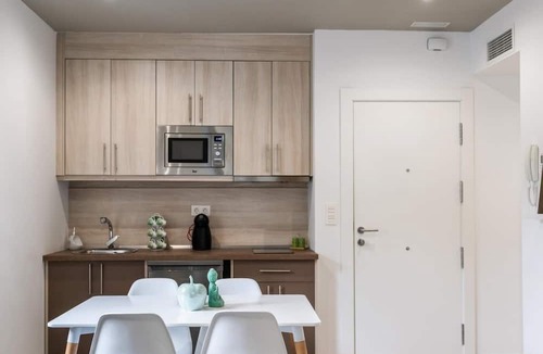 Cervantes Apartment | Apartment in a restored mansion in Granada.